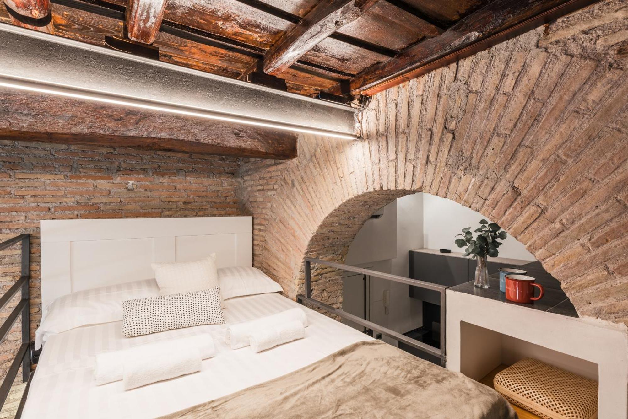 Monti - Colosseo - Luxury Loft 1bdr - New *